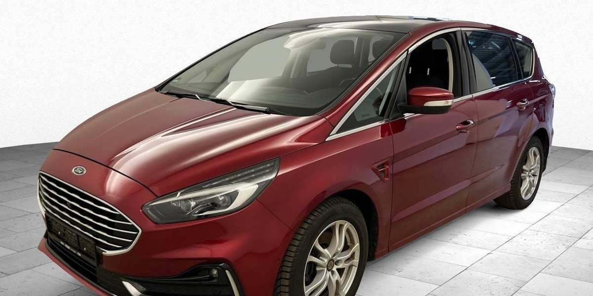 Ford S-MAX TITANIUM 1.HD/7SITZ/PANORA/AHK/360KAM/ACC 99.987 km 22.990 &euro; Hatten 26209