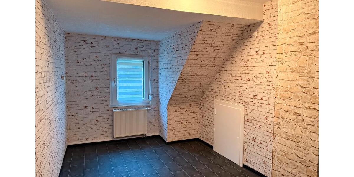Etagenwohnung Braunfels - 4 Zimmer, 105 m&sup2;, 1.250&euro; | Angebot:25288833