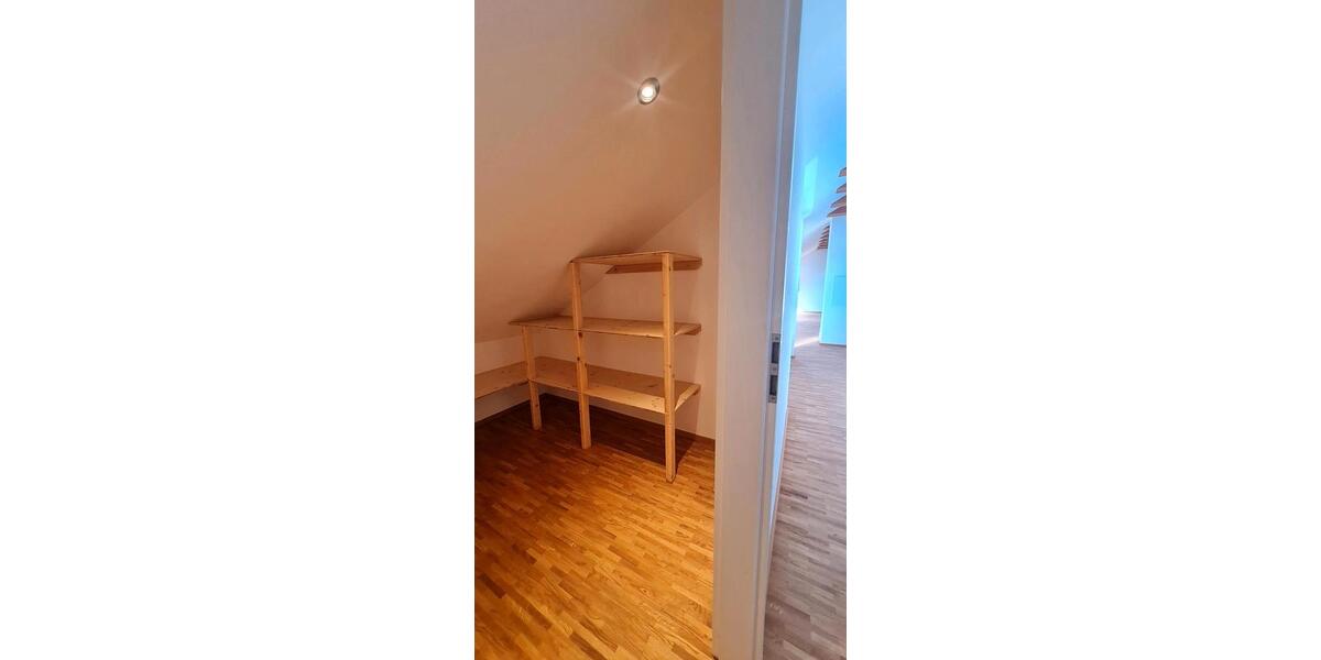 Dachgeschoßwohnung Fürth Bislohe - 3 Zimmer, 79 m&sup2;, 299.999&euro; | Angebot:27457438