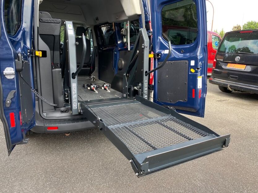 Ford Transit Custom 81.000 km 21.990 € Lübeck 23560