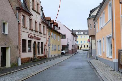 Altbauobjekt in Grafenwöhr - 11 Zimmer - provisionsfrei 11 zimmer