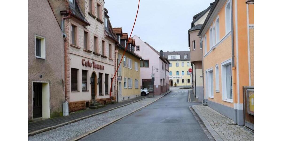 Altbauobjekt in Grafenwöhr - 11 Zimmer - provisionsfrei 11 zimmer