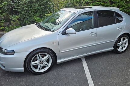 Seat Leon 170.500 km 9.990 &euro; Dresden 01257