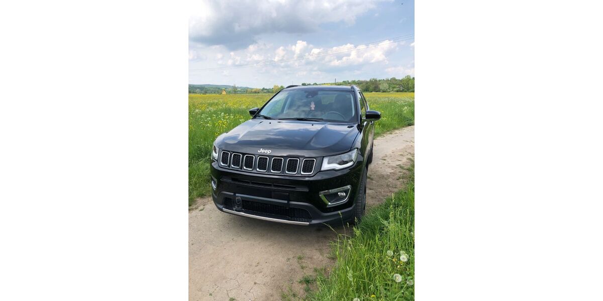 Jeep Compass 78.599 km 16.900 &euro; Rattelsdorf 96179