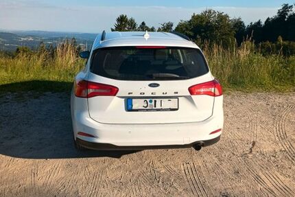 Ford Focus 117.000 km 9.990 € Deggendorf 94469