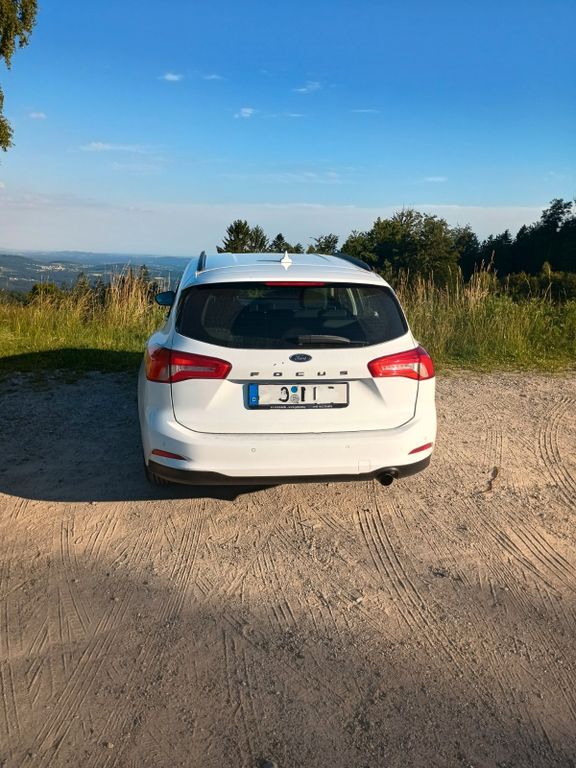 Ford Focus 117.000 km 9.990 € Deggendorf 94469