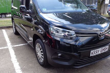 Toyota Proace City 67.210 km 10.990 &euro; Hamburg 22399