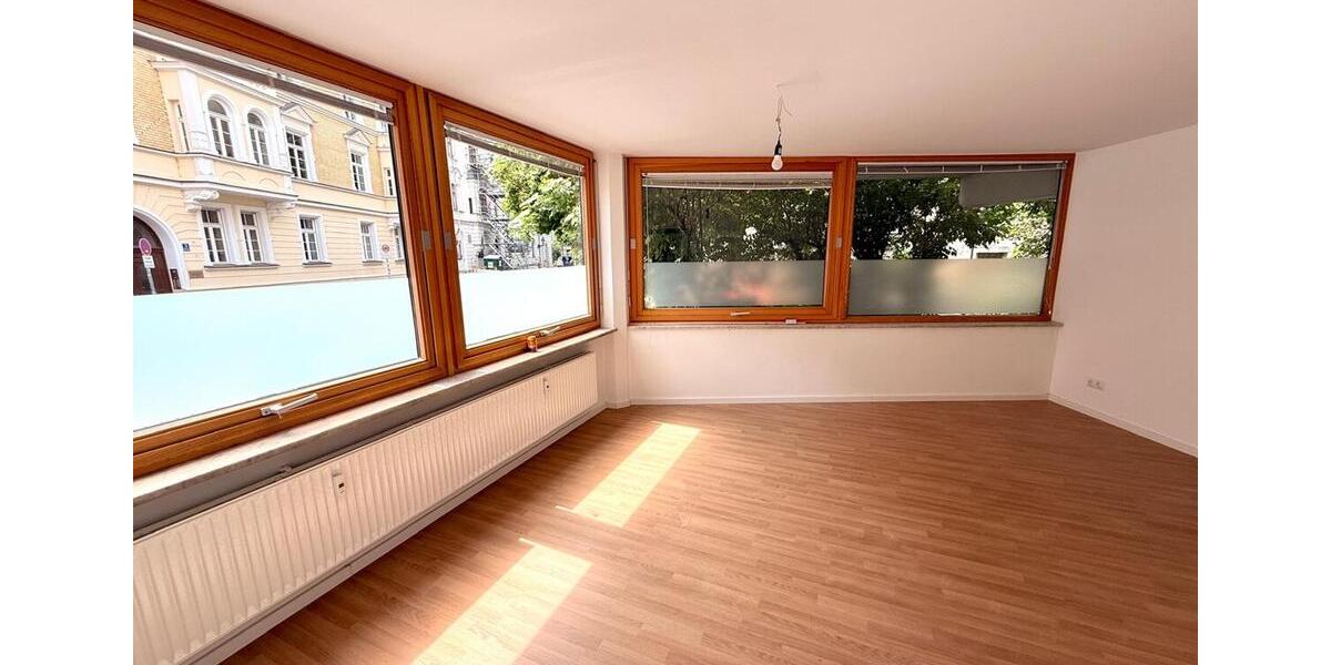 Erdgeschoßwohnung München Schwabing-Freimann - 1.5 Zimmer, 39 m&sup2;, 1.700&euro; | Angebot:26662106