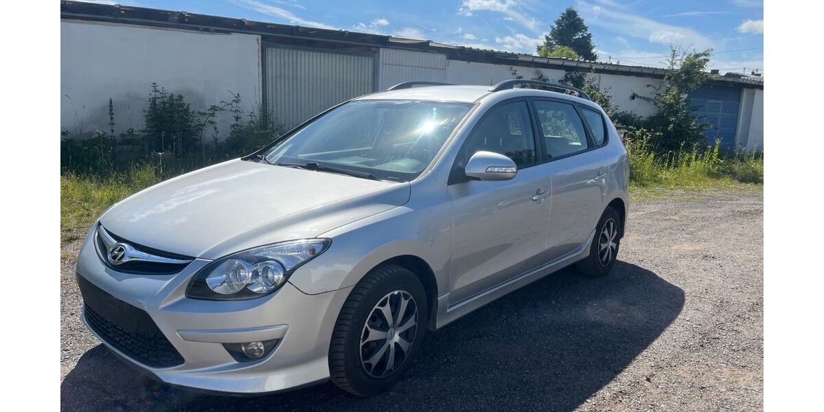 Hyundai i30 84.000 km 4.200 &euro; Mayen 56727
