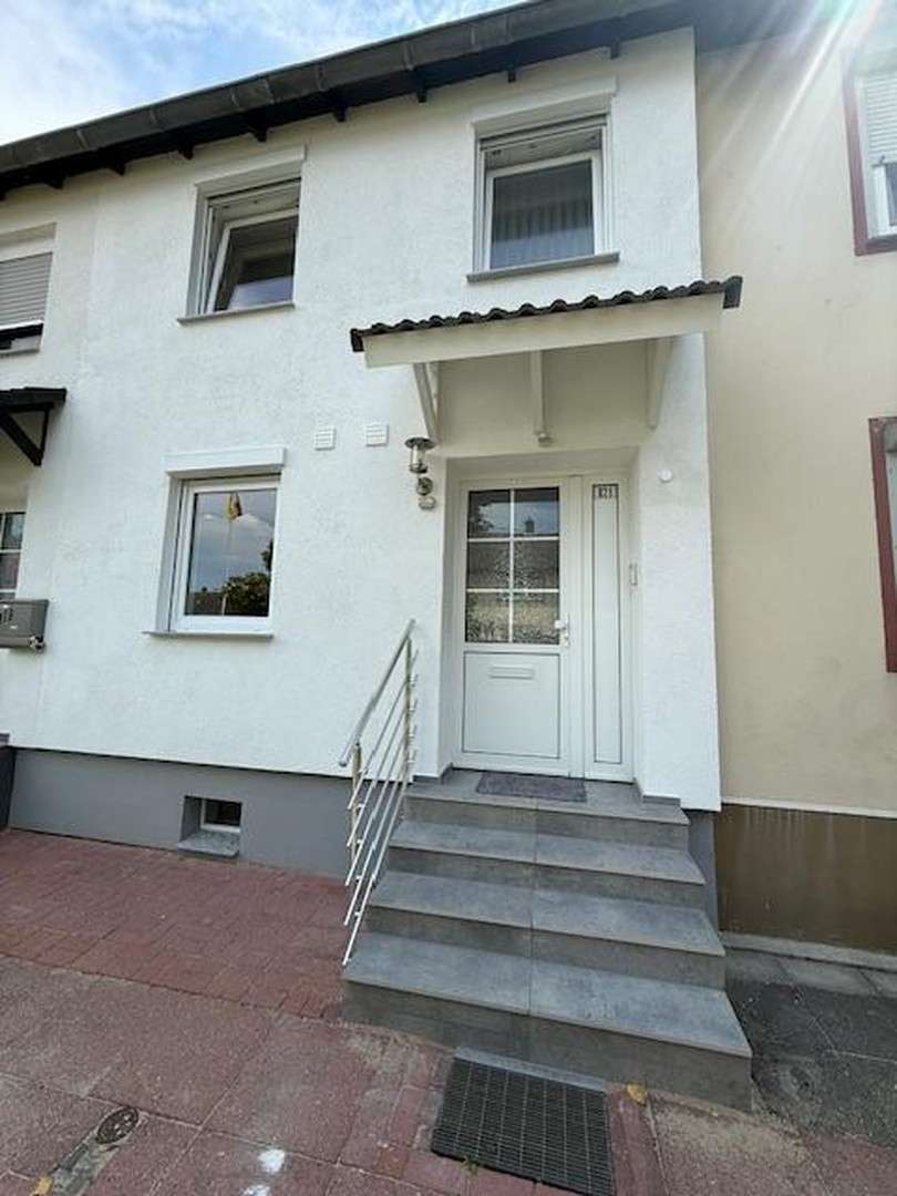 Haus zum Kaufen in Kamp-Lintfort 199.500 € 62 m² 4 zimmer