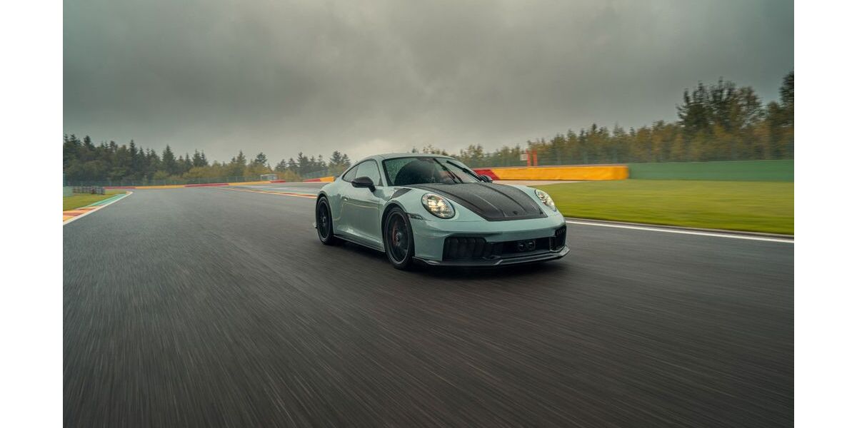 Porsche 992 3.900 km 226.100 &euro; Leonberg 71229