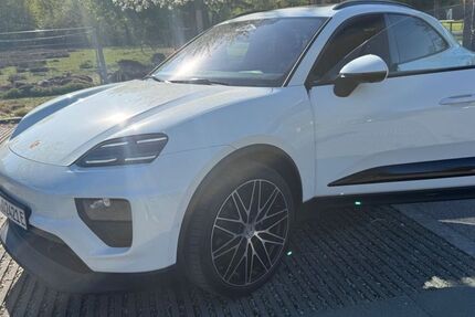 Porsche Macan 27.000 km 81.000 &euro; München 81545