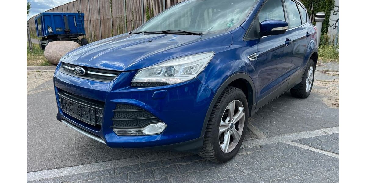 Ford Kuga 146.014 km 6.900 &euro; Berlin 12057