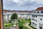 Sehr Schöne 1 Zimmer DG Wohnung mit begehbarem Dachboden