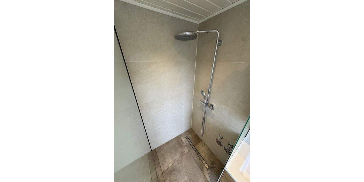 Exklusiv saniertes Einfamilienhaus mit Garten, Terrasse & Smart-Home 8 zimmer