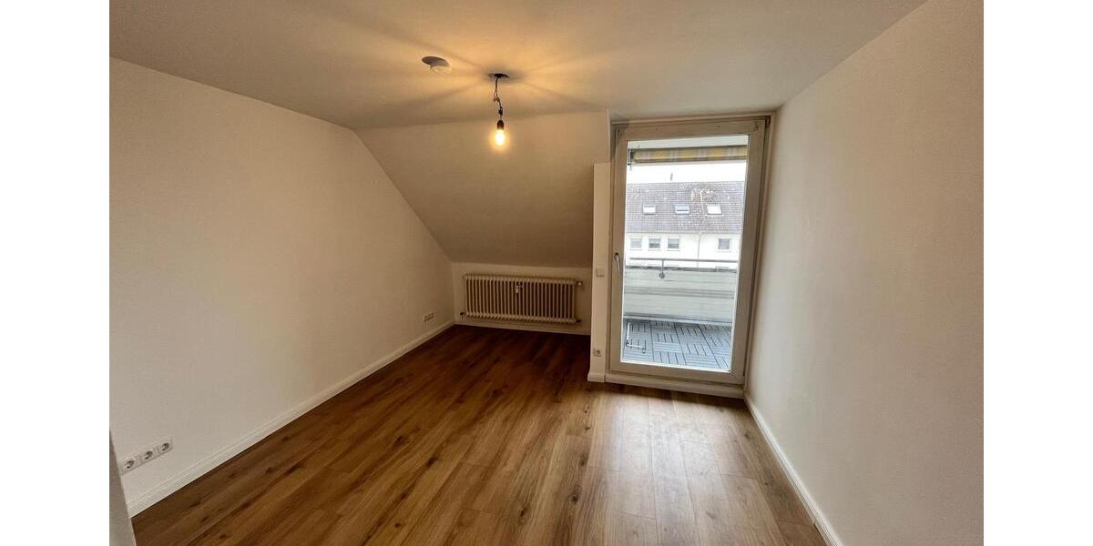 Dachgeschoßwohnung Niederkassel - 2 Zimmer, 50 m&sup2;, 169.000&euro; | Angebot:25382910