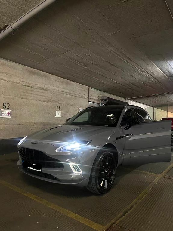Aston Martin DBX 60.000 km 128.888 € Berlin 10789