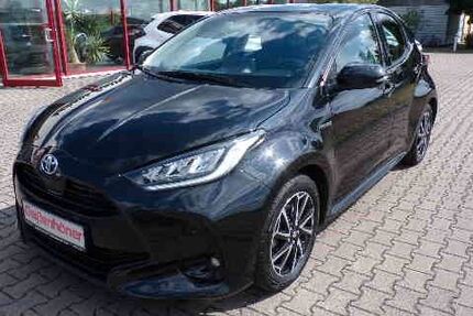 Toyota Yaris 27.443 km 19.900 € Suhl 98529