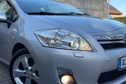 Toyota Auris 94.000 km 9.250 &euro; Berlin 12683