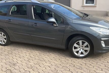 Peugeot 308 183.000 km 2.400 &euro; Saarlouis 66740