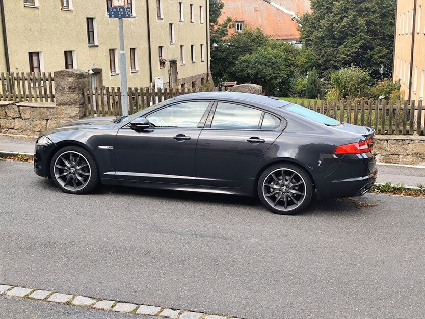 Jaguar XF 250.700 km 13.850 € Cham 93413