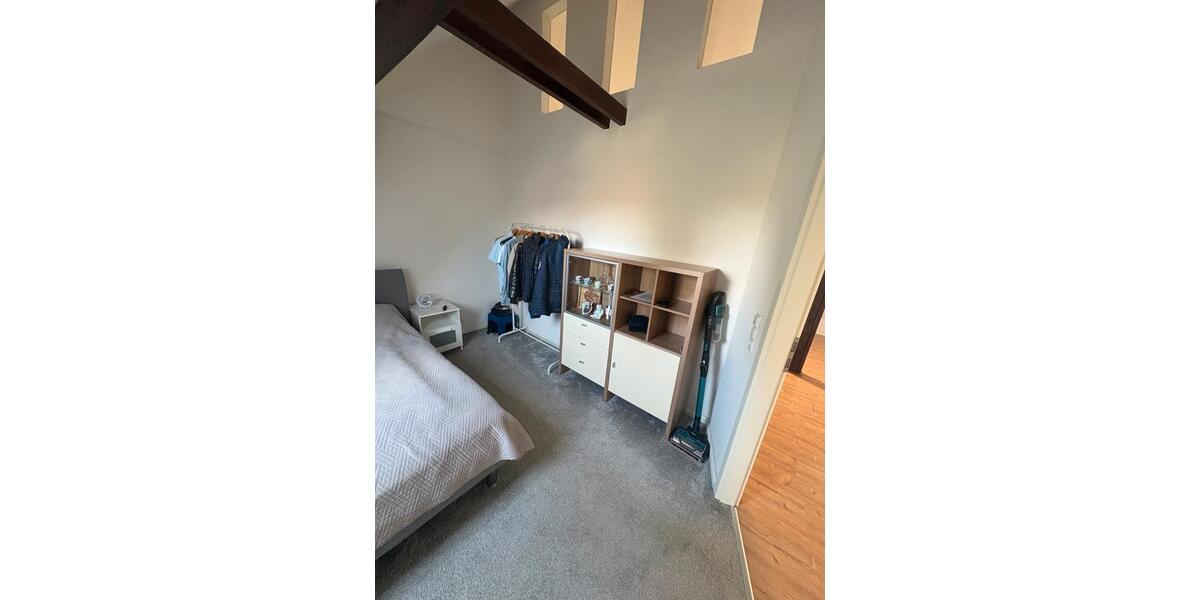 Dachgeschoßwohnung Neumünster - 2 Zimmer, 69 m&sup2;, 887&euro; | Angebot:26098984