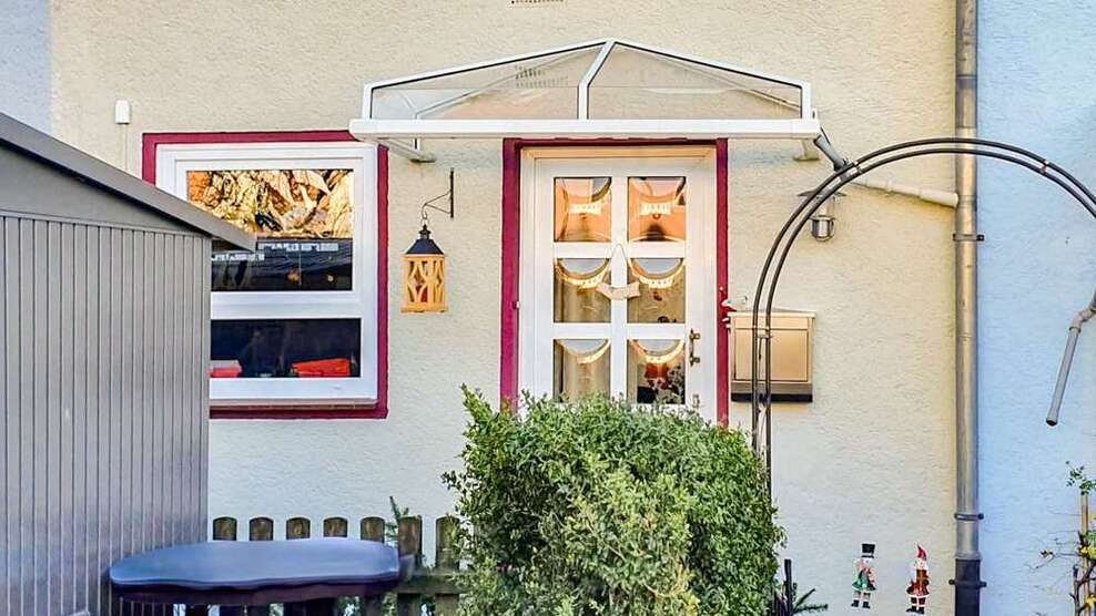 Haus zum Kaufen in Lübeck 199.000 € 91 m²