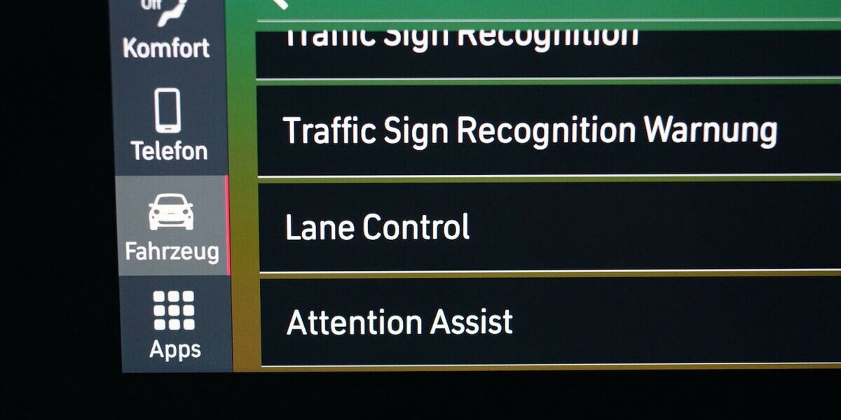 Fiat 500e Action Carplay Android Automatik 1.Hand 20.500 km 13.120 &euro; Lich 35423