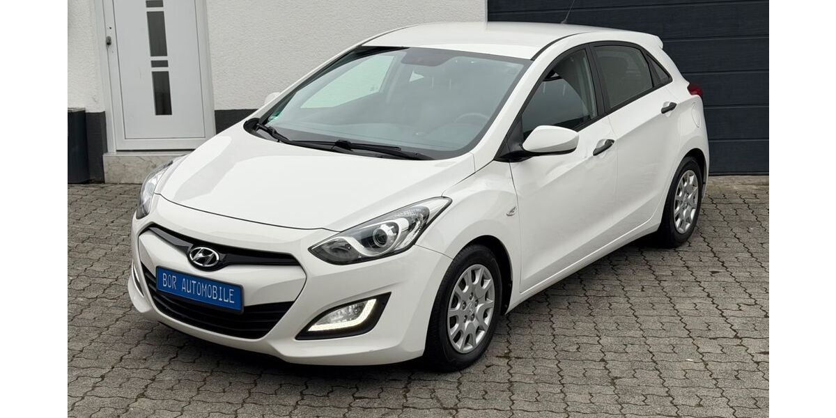 Hyundai i30 68.000 km 7.870 &euro; Burbach 57299