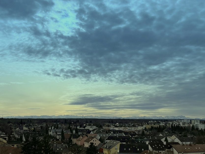Sonnige Dachterrassenwohnung mit Alpenblick 2 zimmer