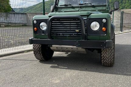 Land Rover Defender 191.500 km 26.700 &euro; Lahnstein 56112