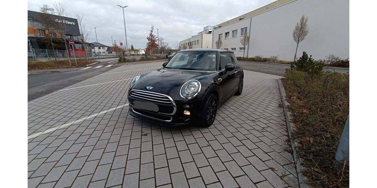 Mini ONE 68.714 km 10.900 &euro; Weissenburg 91781