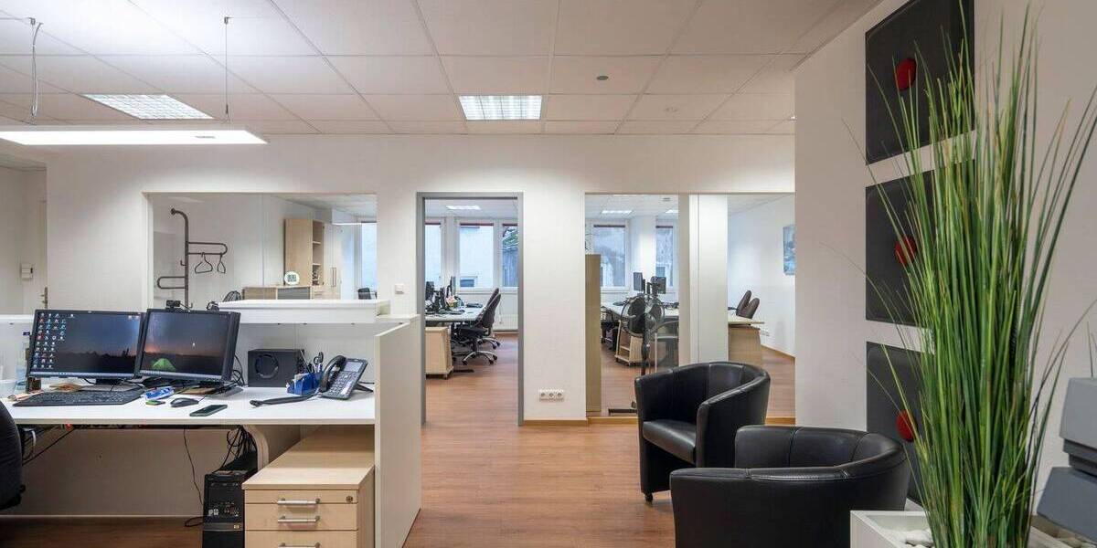 Gewerbeobjekt Augsburg Innenstadt - 7 Zimmer, 350 m&sup2;, 995.000&euro; | Angebot:25676416