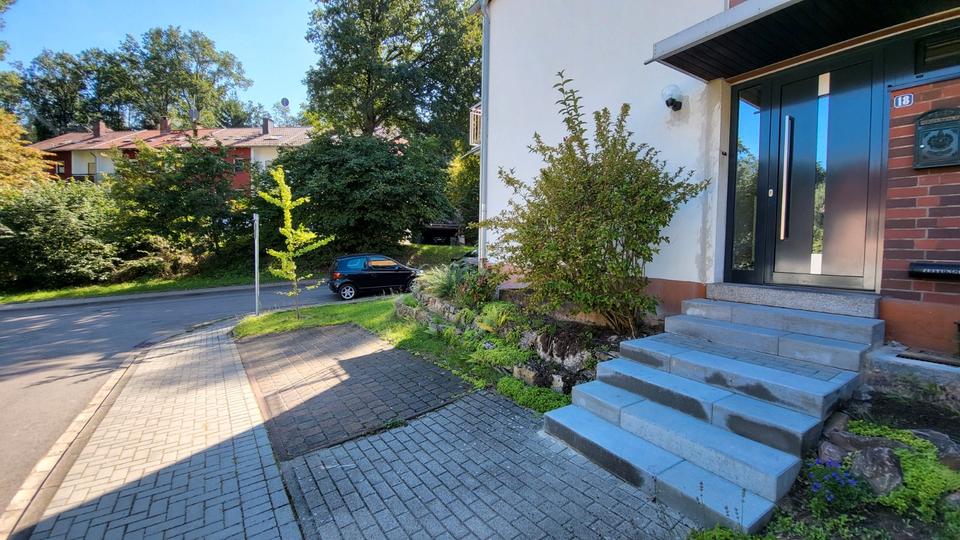 Reihenhaus Saarbrücken Dudweiler - 4 Zimmer, 150 m&sup2;, 1.240&euro; | Angebot:26182845