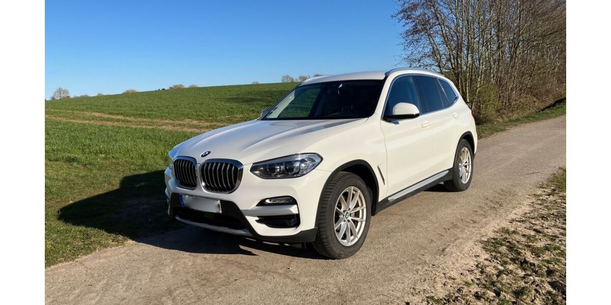 BMW X3 121.000 km 25.700 &euro; Boren 24392