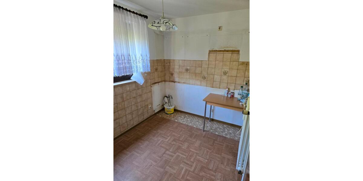 Etagenwohnung Bad Mergentheim - 3 Zimmer, 82 m&sup2;, 200.000&euro; | Angebot:27120849