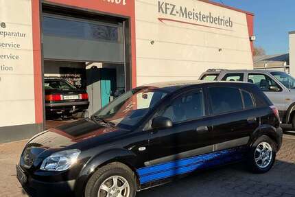Kia Rio 75.105 km 3.990 &euro; Erlenbach 74235