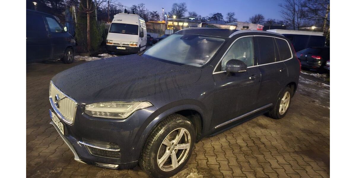 Volvo XC90 215.000 km 16.490 &euro; Berlin 13591
