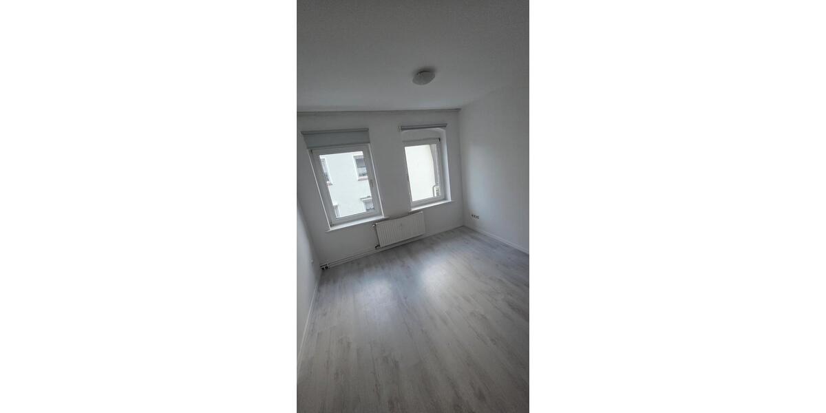 Etagenwohnung Emmerthal - 5 Zimmer, 110 m&sup2;, 850&euro; | Angebot:26099719