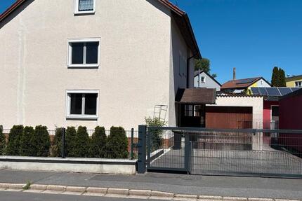 Haus Wiesau Kornthan - 10 Zimmer, 300 m&sup2;, 400.000&euro; | Angebot:26750605
