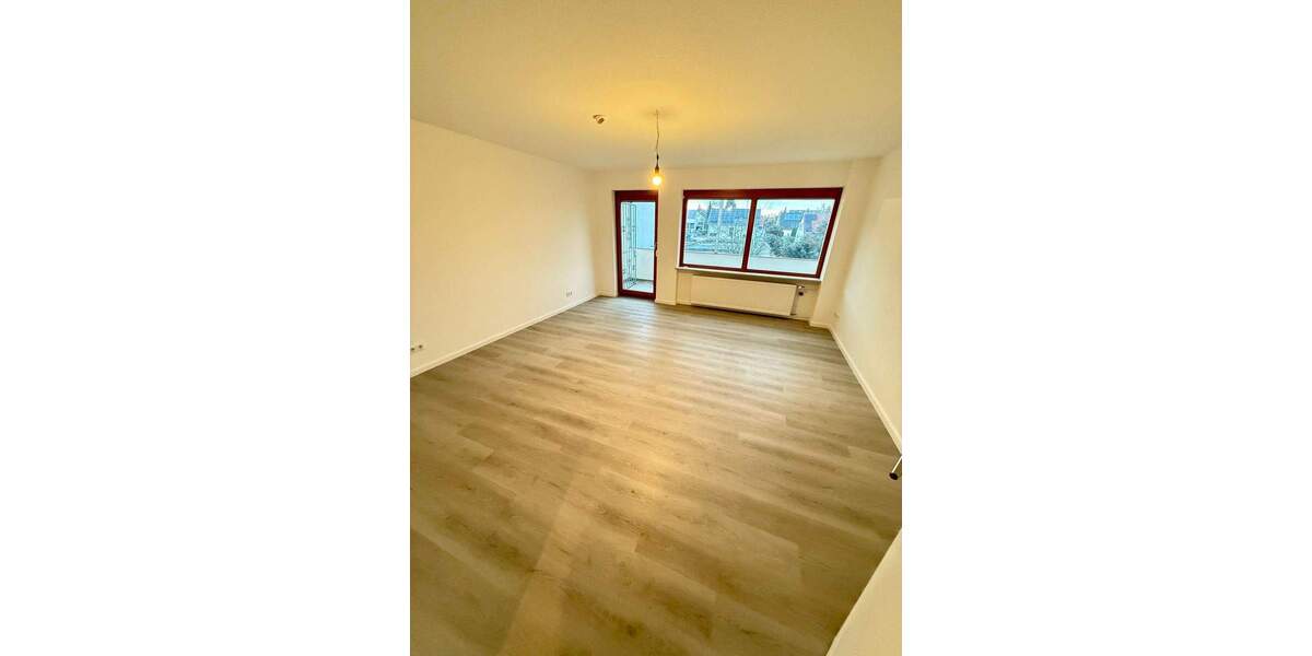 Reihenmittelhaus Nürnberg Thon - 4 Zimmer, 114 m&sup2;, 1.600&euro; | Angebot:25424321