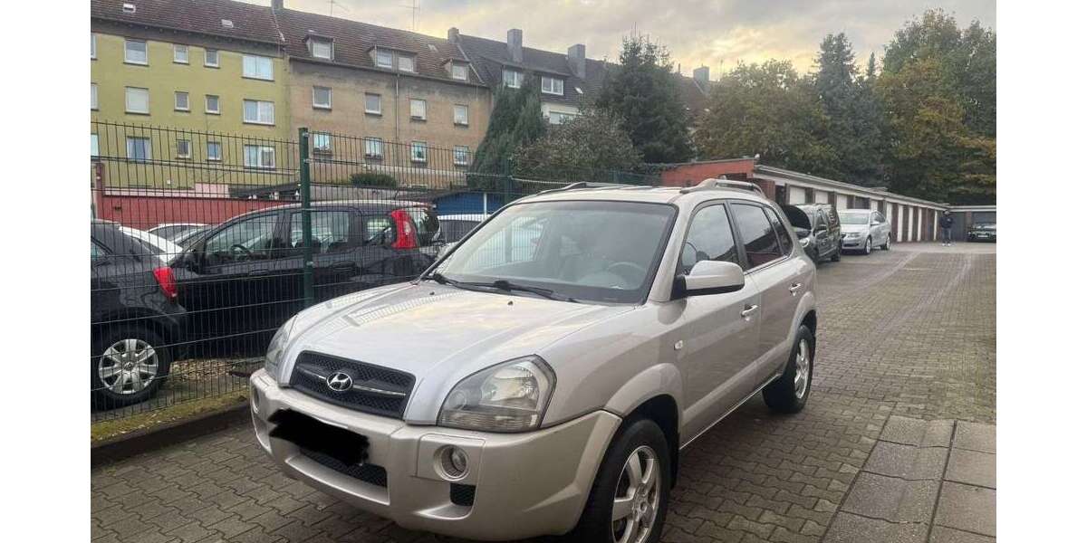 Hyundai TUCSON 221.000 km 3.399 &euro; Essen 45143