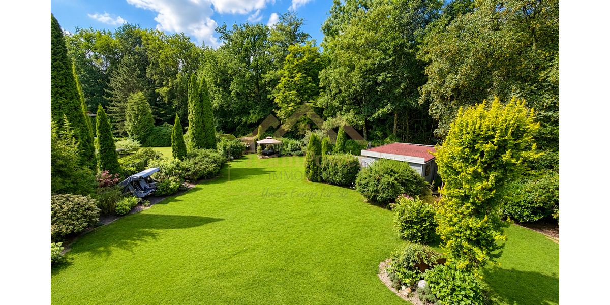Ihr neues Familienglück: Wohnen mit Einliegerwohnung und grünem Gartenidyll - Einfamilienhaus Bad Bramstedt | Angebot:27085899