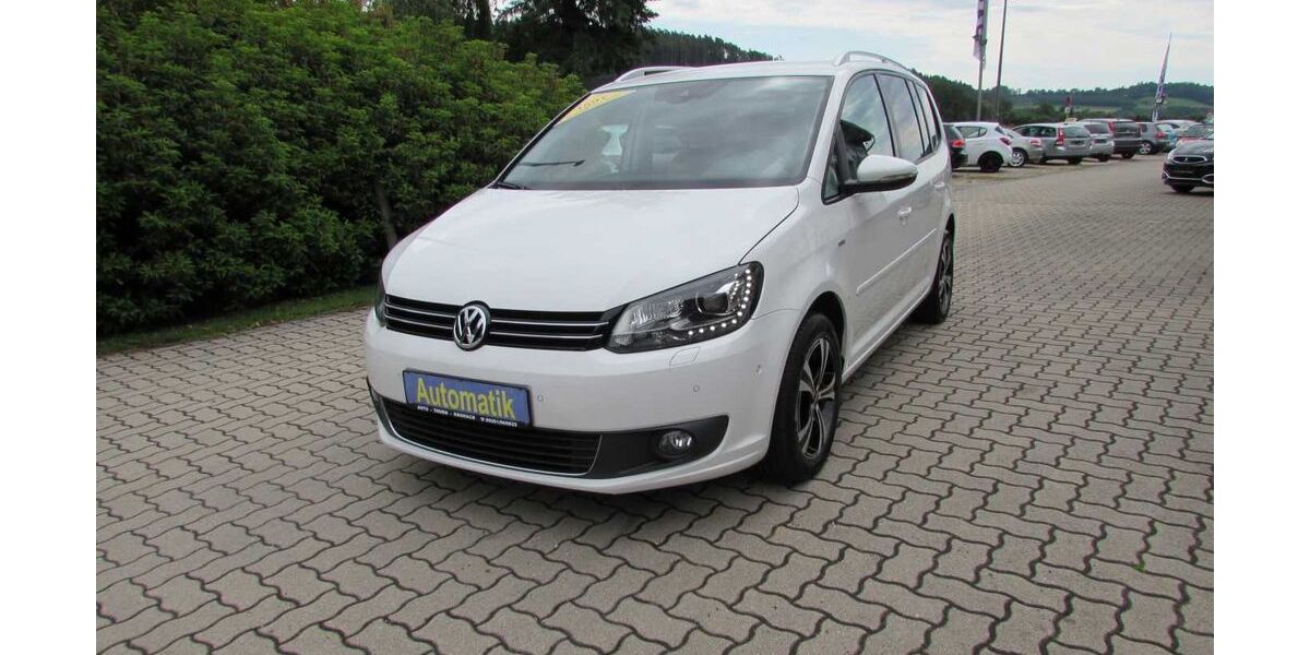 VW Touran 93.300 km 10.490 &euro; Kronach OT Knellendorf 96317
