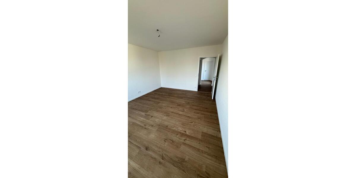Einfamilienhaus Weinheim - 3 Zimmer, 123 m&sup2;, 1.650&euro; | Angebot:25843619