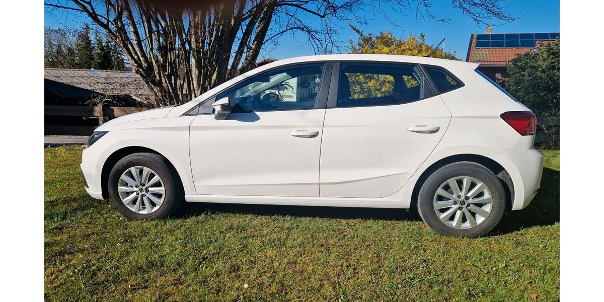 Seat Ibiza 7.000 km 15.700 &euro; Staudach 83224