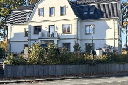 Exklusives Wohnen im Sandsteintrio in Hittfeld im Obergeschoss mit BalkonErstbezug! 3 zimmer