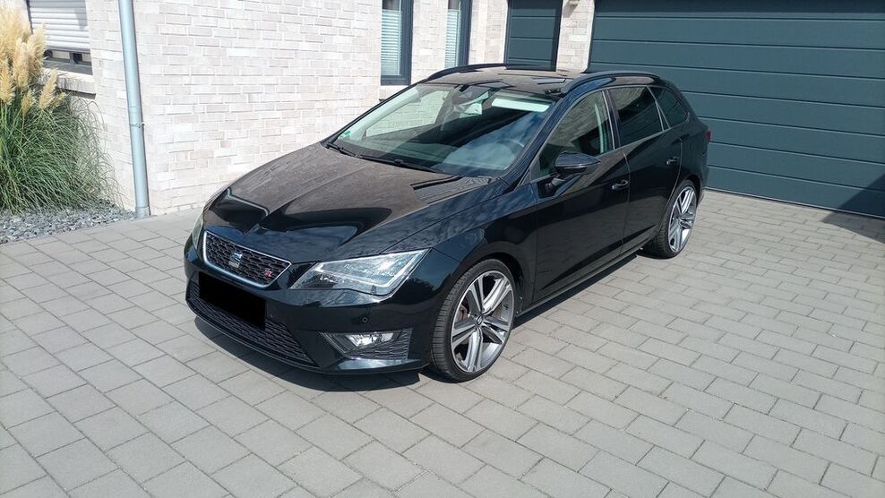 Seat Leon 122.362 km 12.990 € Löningen 49624