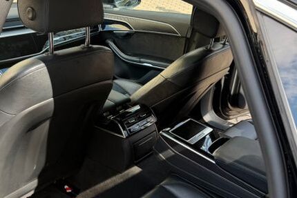 Audi A8 105.600 km 39.800 &euro; Lübeck 23556