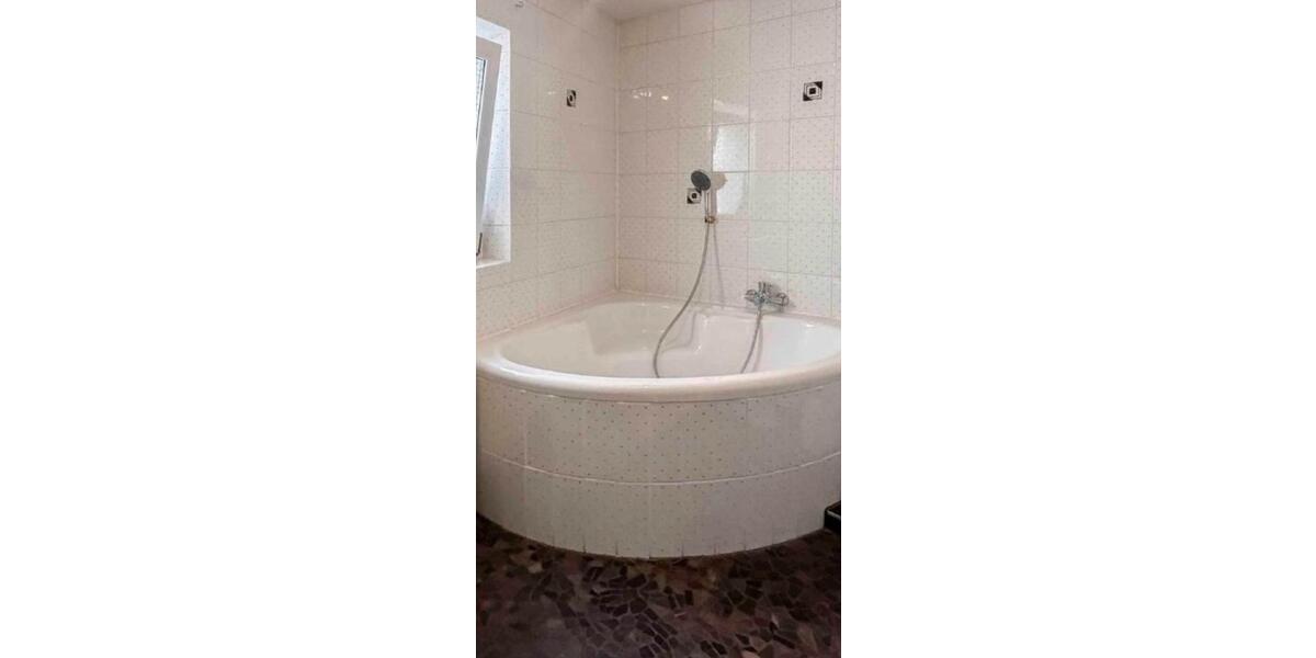 Terrassenwohnung Höchstadt an der Aisch - 4 Zimmer, 120 m&sup2;, 930&euro; | Angebot:26394207